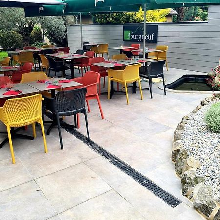 Hotel Restaurant Le Bourgneuf Morlaas Eksteriør billede