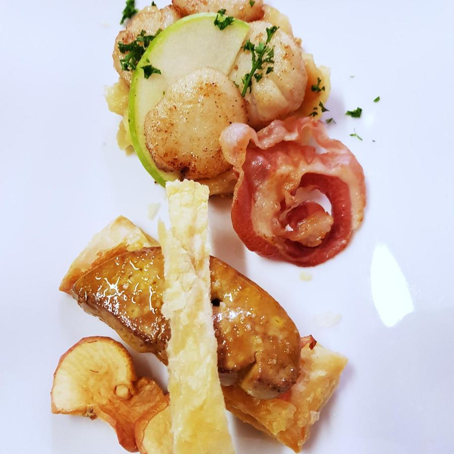 Hotel Restaurant Le Bourgneuf Morlaas Eksteriør billede