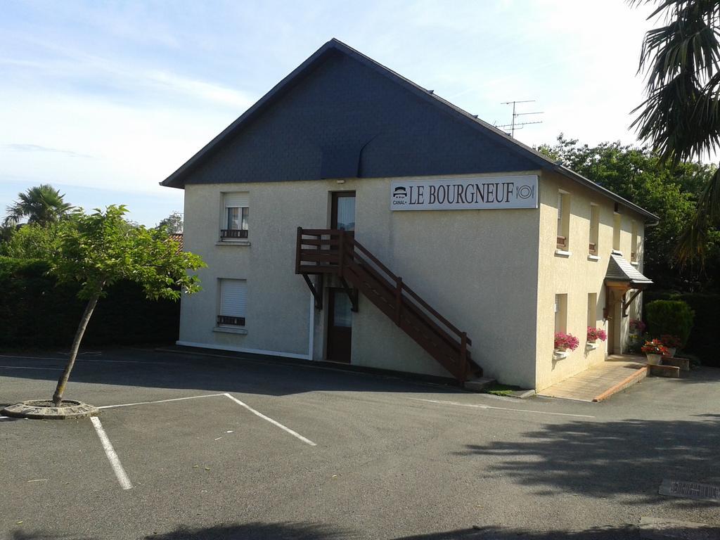 Hotel Restaurant Le Bourgneuf Morlaas Eksteriør billede